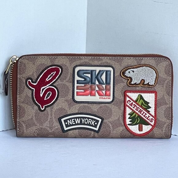 Coach C7204 Accordion Zip Phone Wallet Ski Patches Signature Canvas Women’s - Picture 8 of 8